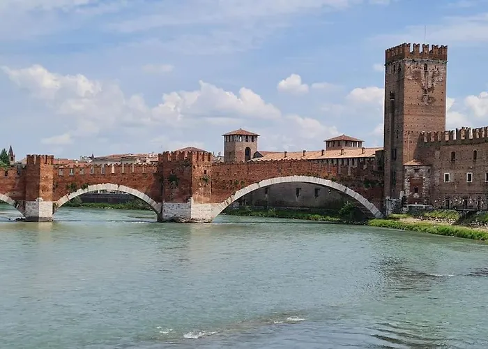 Queen Verona Luxury Apartment