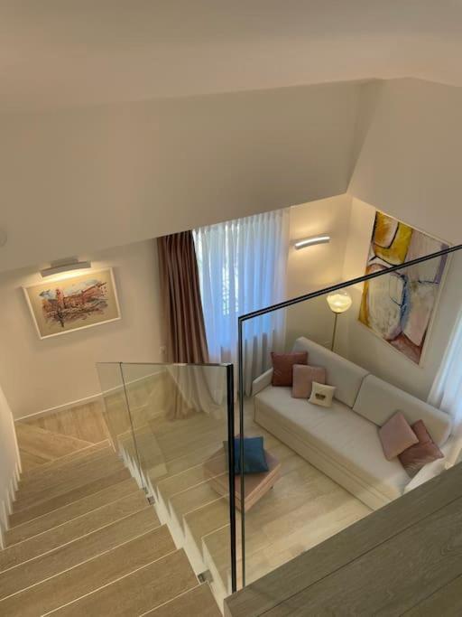 Queen Luxury Apartment *
